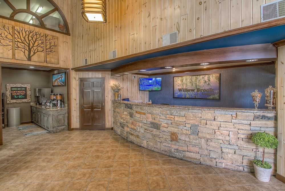 Accommodation By Willow Brook Lodge Pigeon Forge Exterior photo