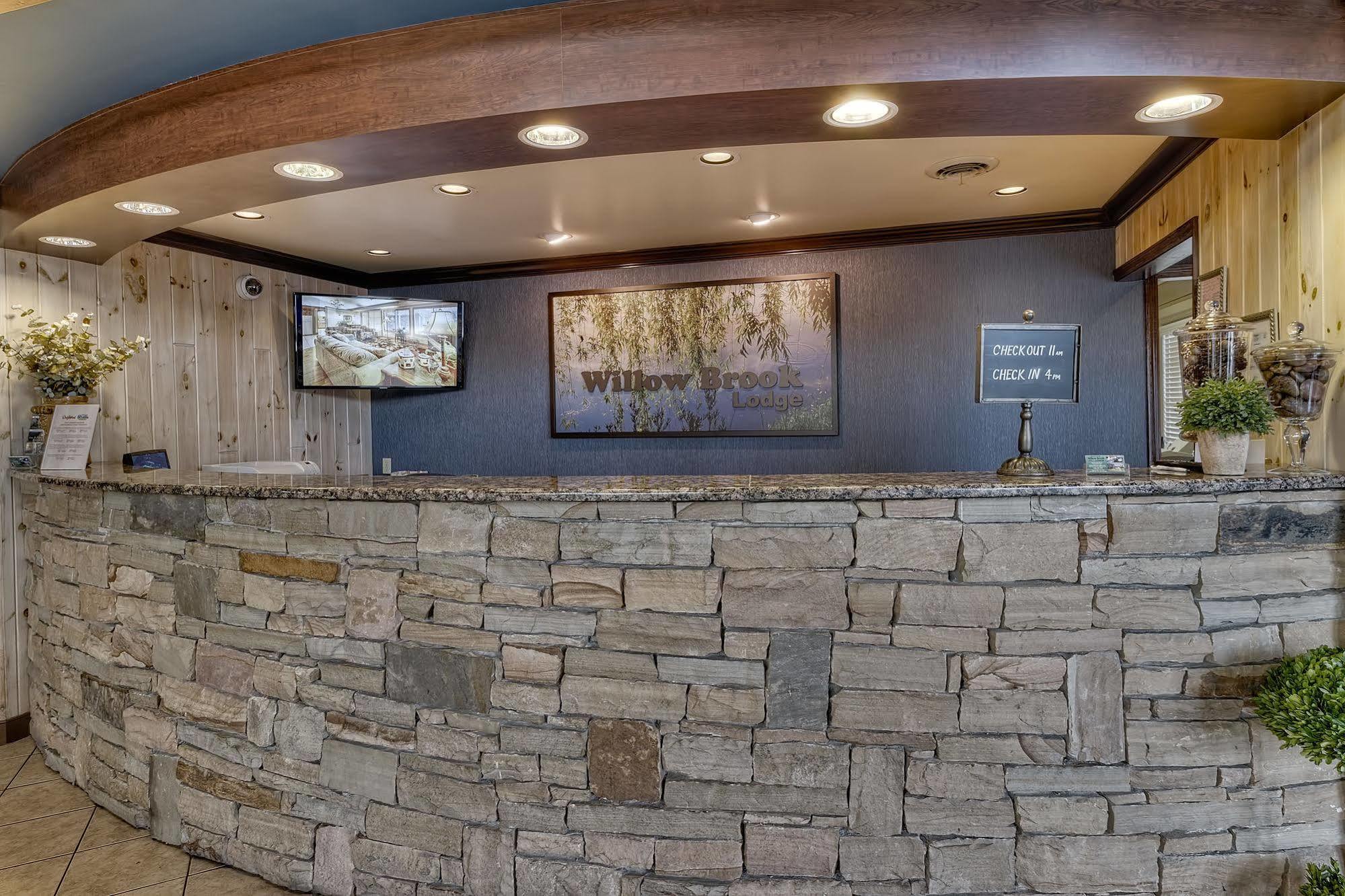 Accommodation By Willow Brook Lodge Pigeon Forge Exterior photo
